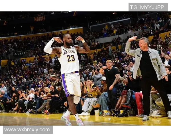 足球明星齐聚湖人主场观战精彩赛事引发热议